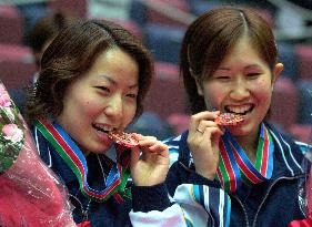 Japanese pair wins bronze in table tennis world championships